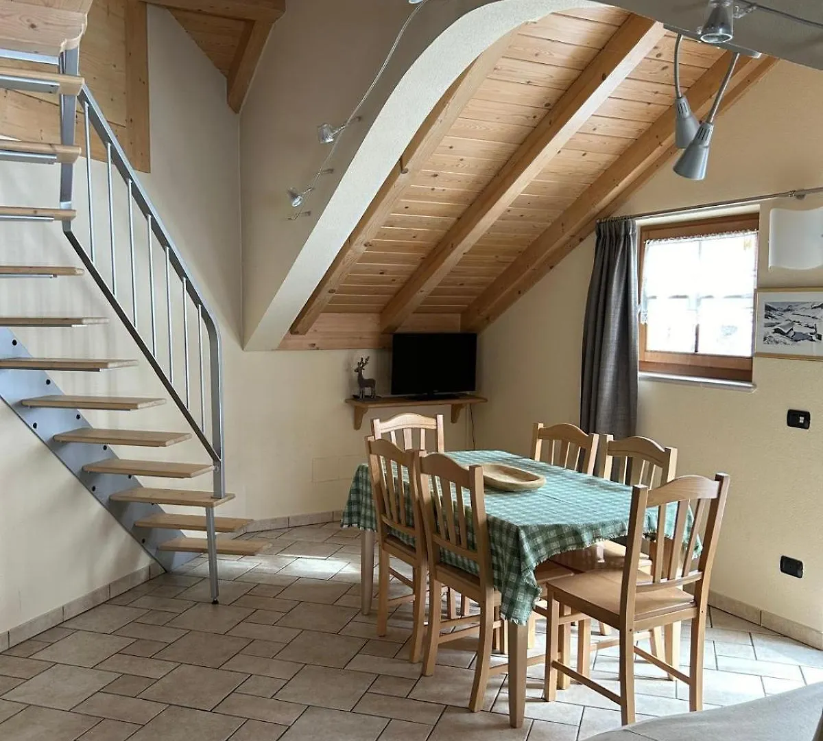 ליביניו Chalet Champagne