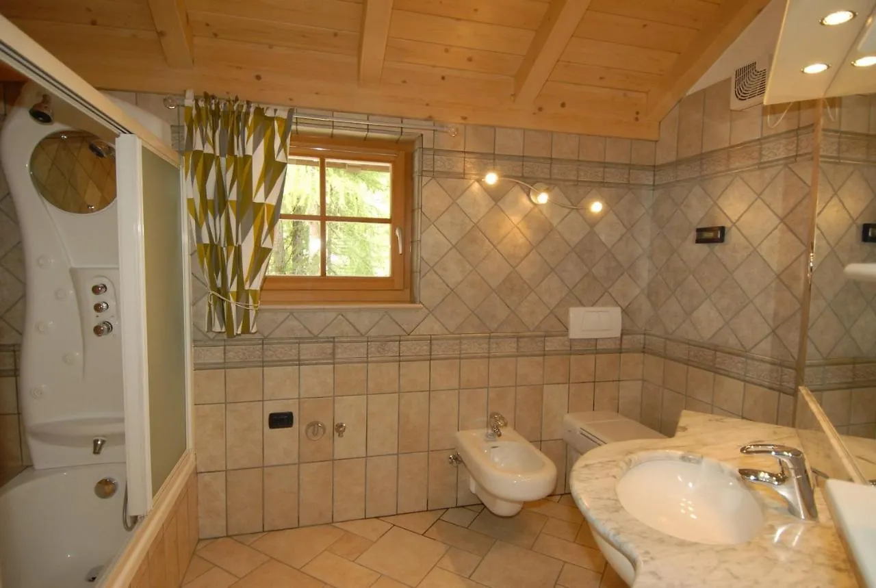 Chalet Champagne Livigno 0*,